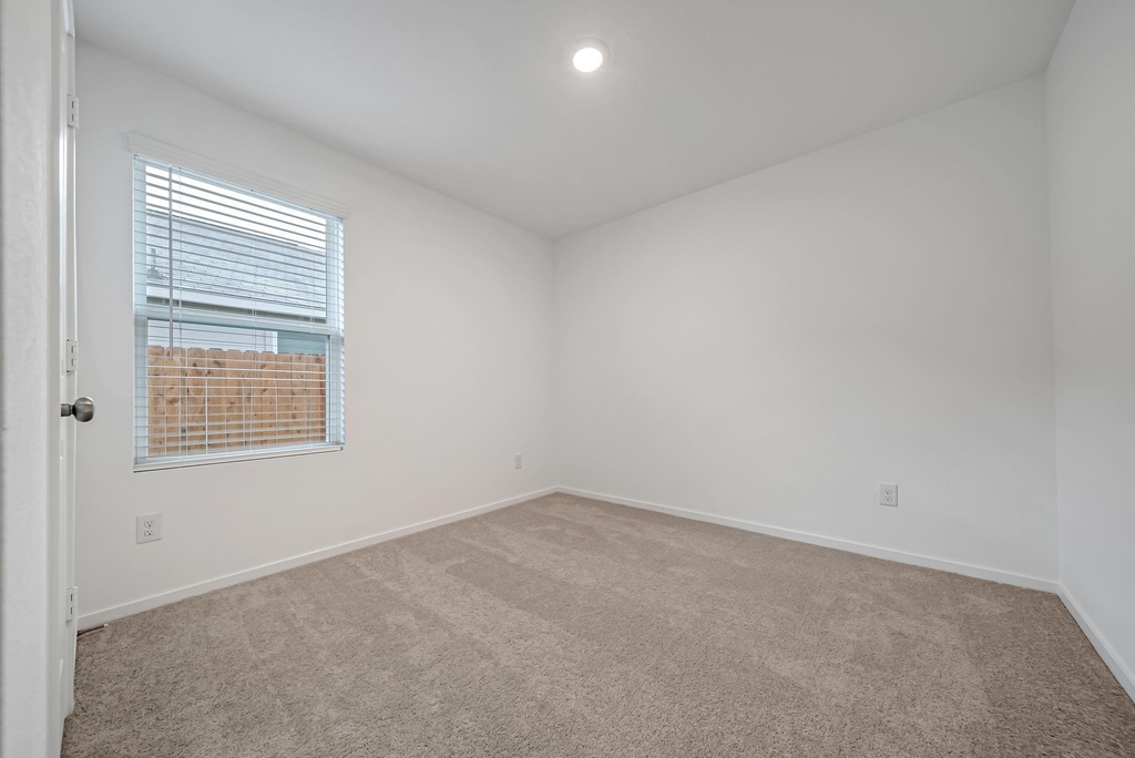 25625 Rose Creek Drive - Photo 21