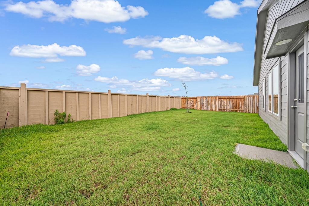 25625 Rose Creek Drive - Photo 24