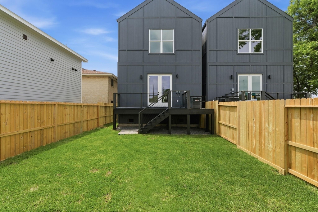 2915 Crane Street - Photo 16