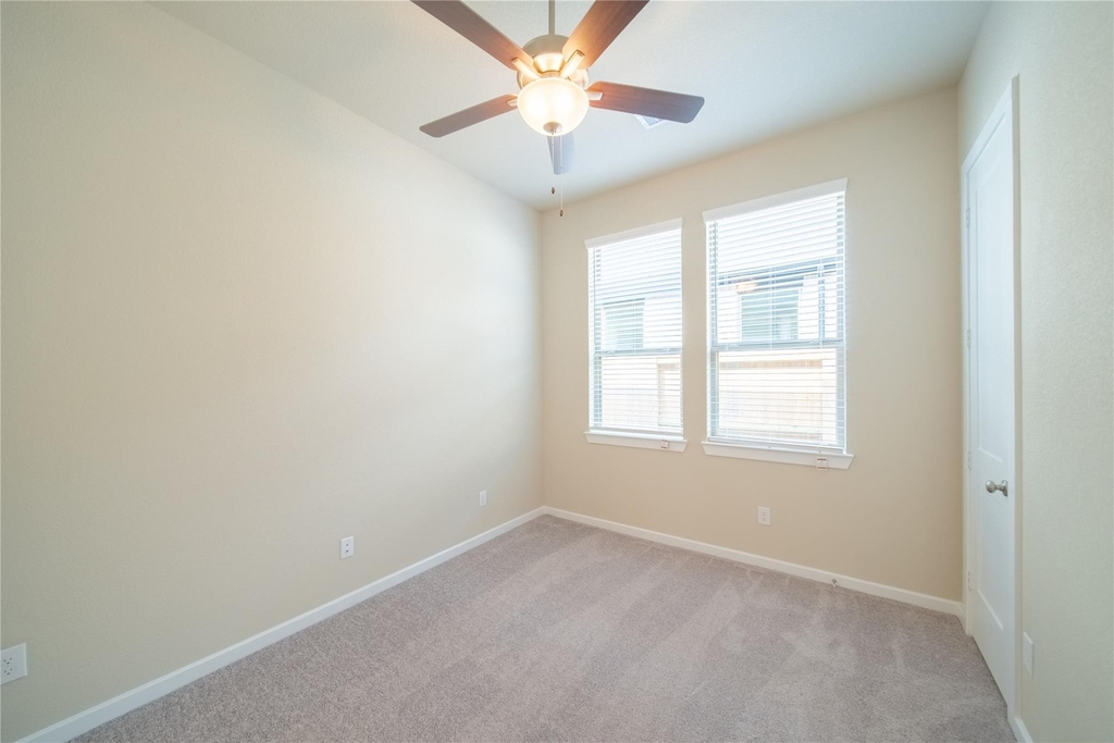 6007 Painted Plains Lane - Photo 13
