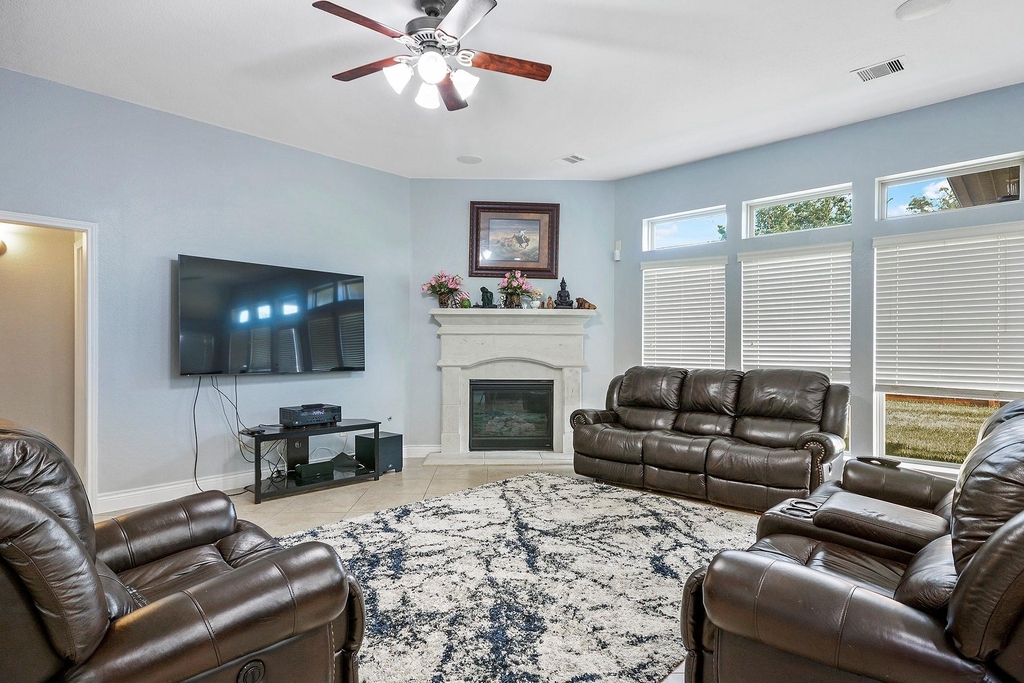 27815 Colonial Point Drive - Photo 16