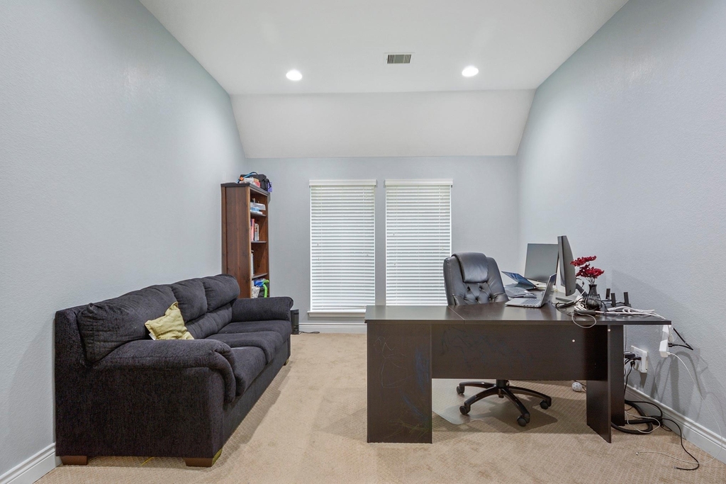 27815 Colonial Point Drive - Photo 23