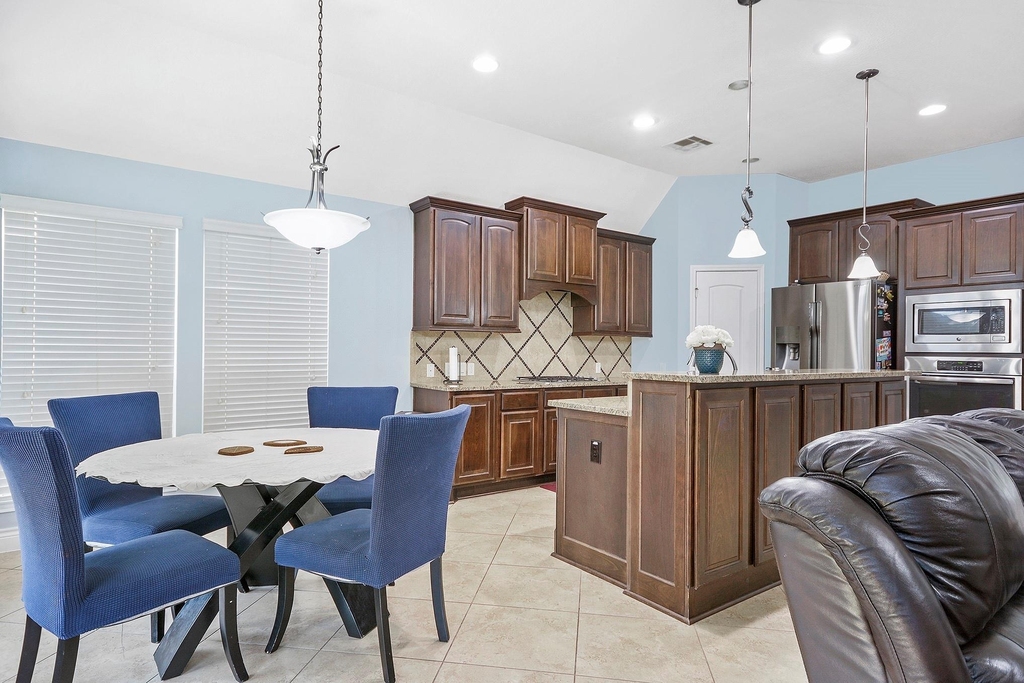 27815 Colonial Point Drive - Photo 15