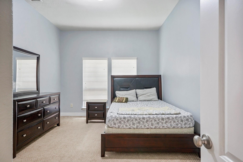 27815 Colonial Point Drive - Photo 24