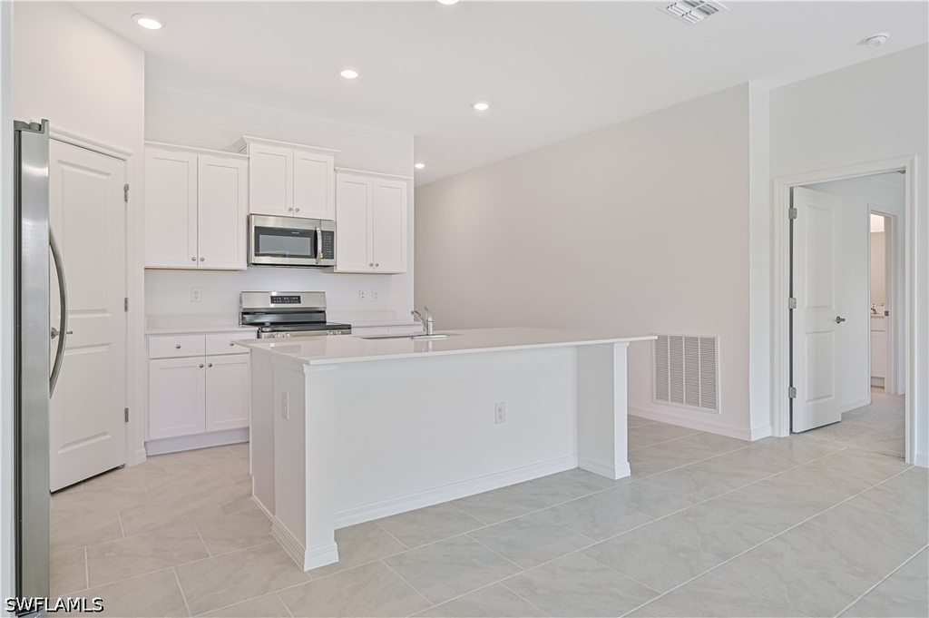 2901 Nw 18th Place - Photo 12