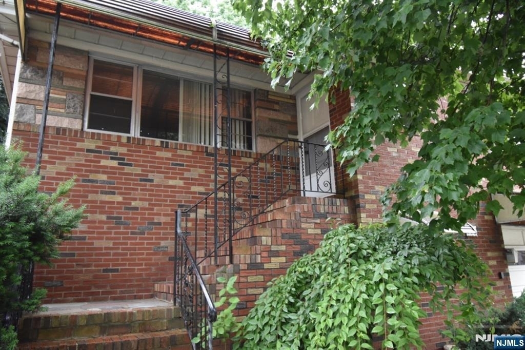356 Slocum - Photo 2