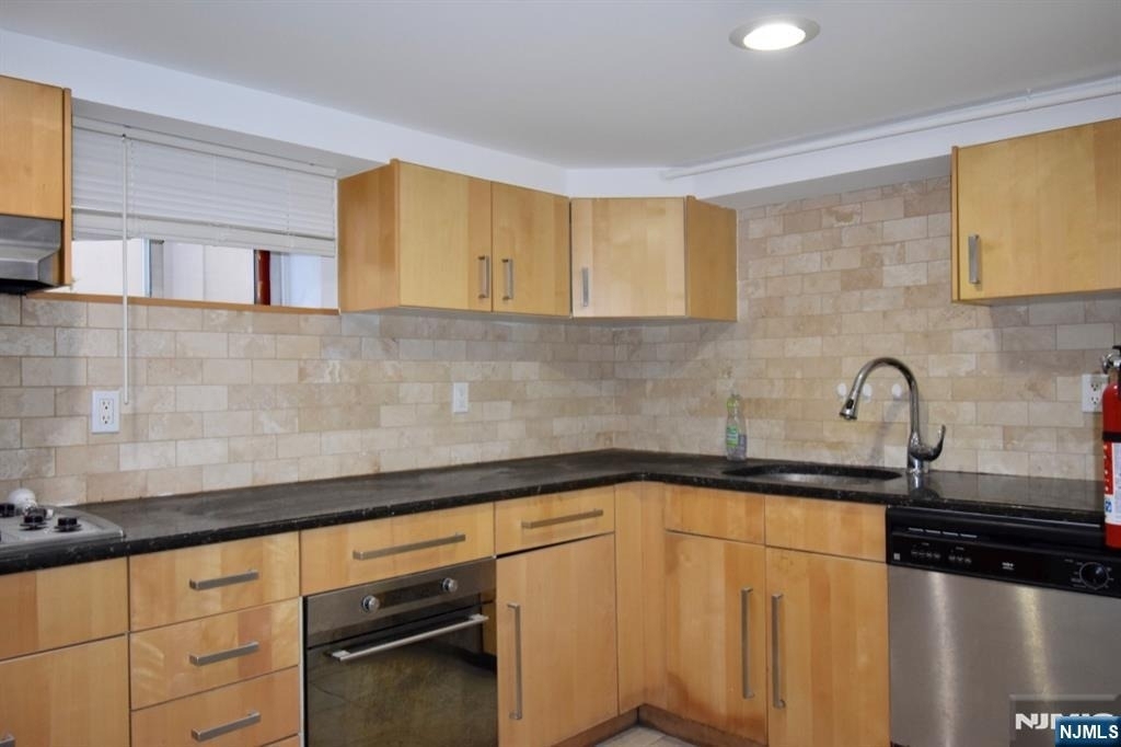 356 Slocum - Photo 25
