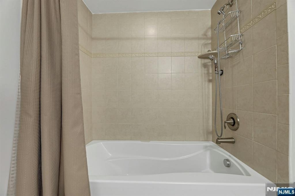 2307 The Plaza - Photo 19