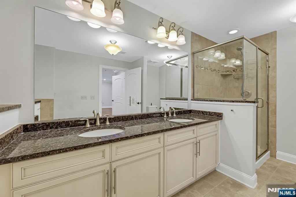 2307 The Plaza - Photo 27