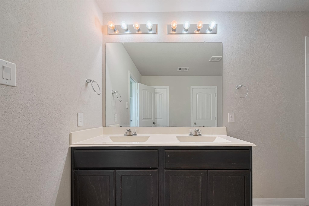3010 Veeder Pass Lane - Photo 35