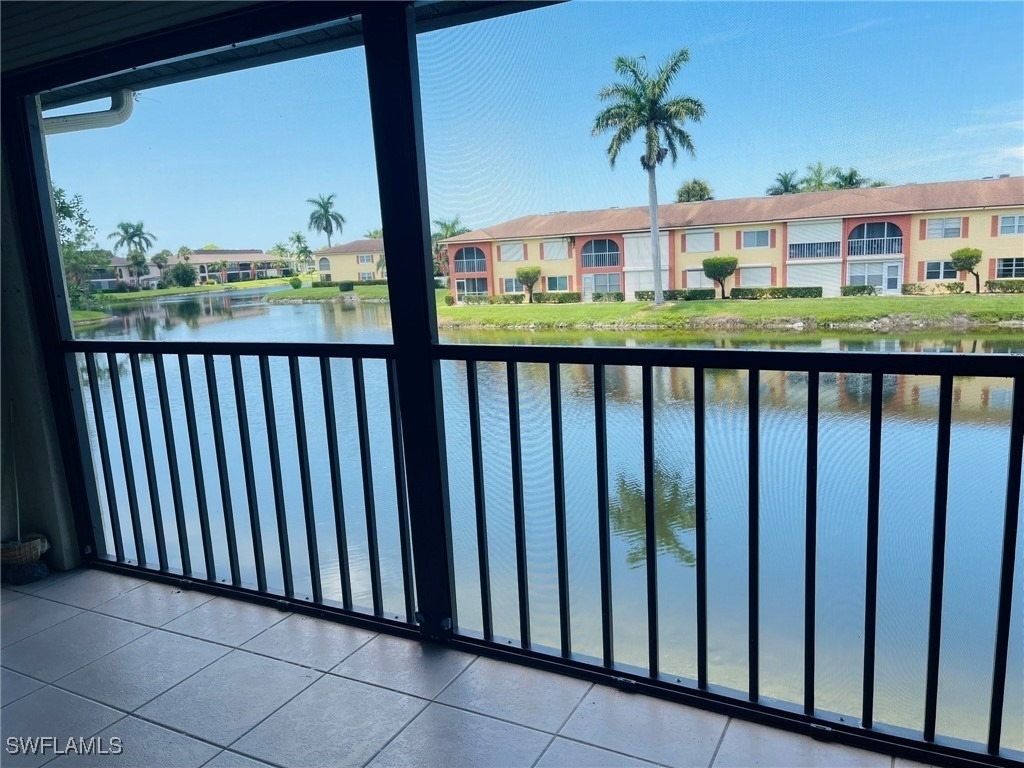 4410 Chantelle Drive - Photo 2