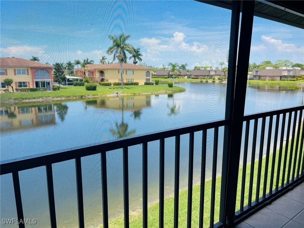 4410 Chantelle Drive - Photo 3