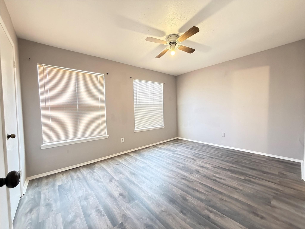 9200 W Bellfort Street - Photo 8