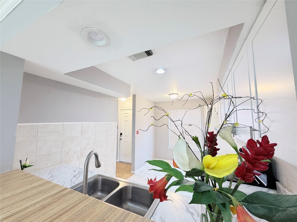 9200 W Bellfort Street - Photo 5