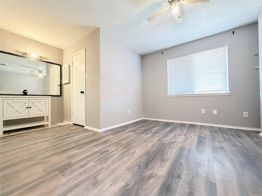 9200 W Bellfort Street - Photo 9