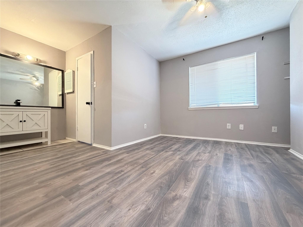 9200 W Bellfort Street - Photo 11