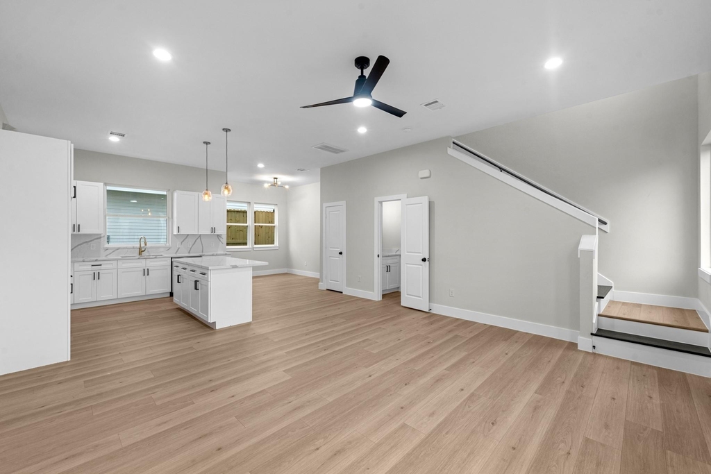 2348 Delafield Street - Photo 4