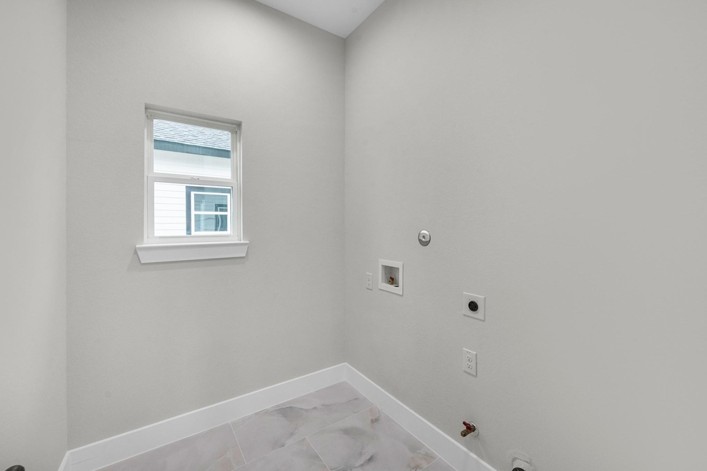 2348 Delafield Street - Photo 23