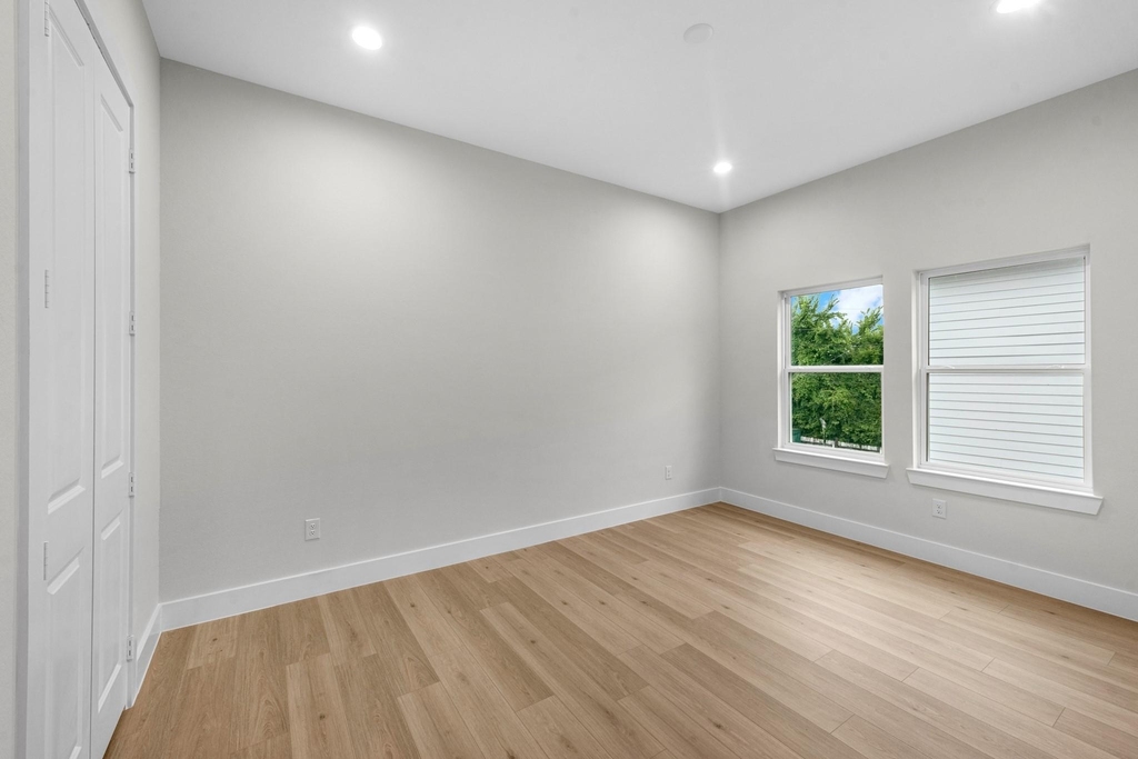 2348 Delafield Street - Photo 18