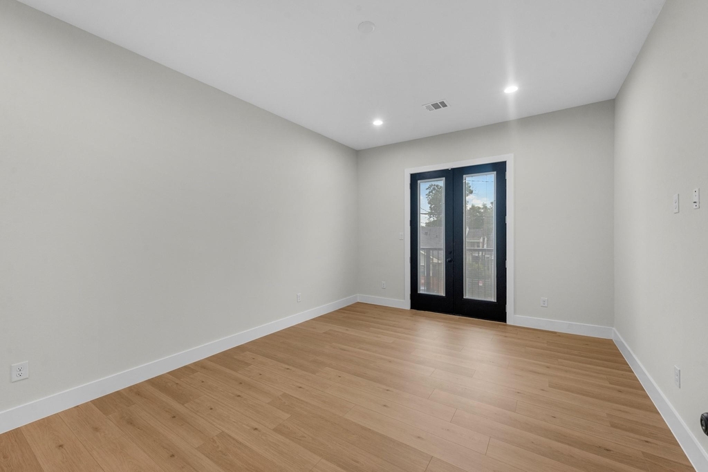 2348 Delafield Street - Photo 13