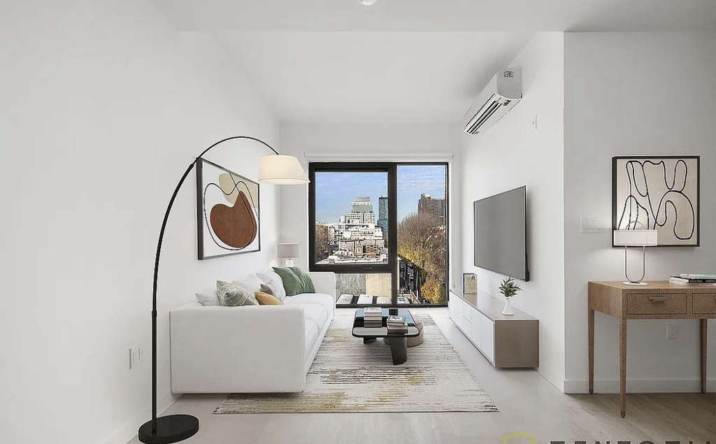 527 Grand Avenue - Photo 2