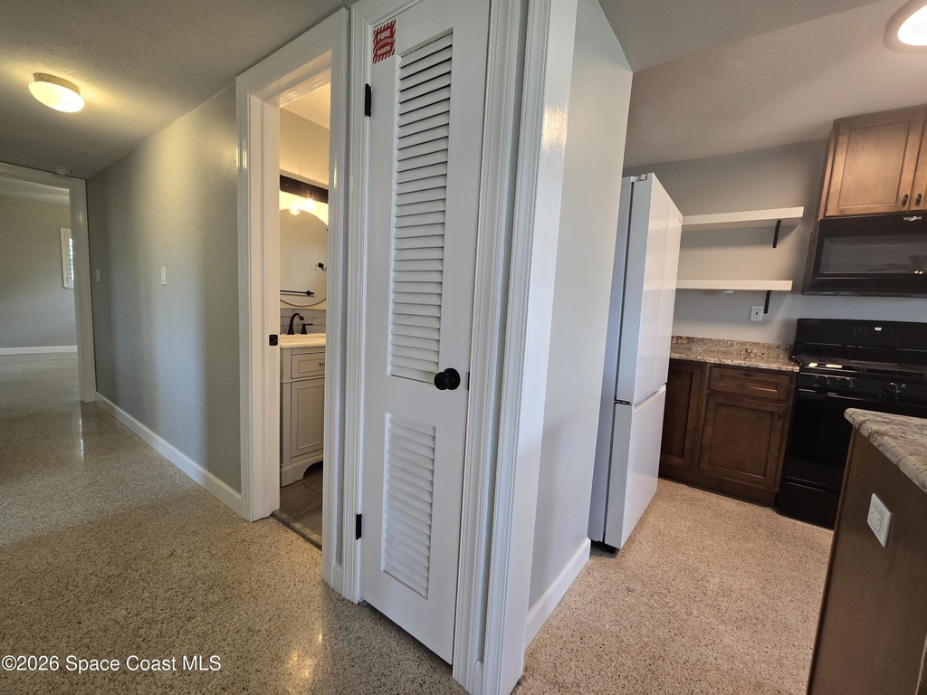 550 Capri Road - Photo 12