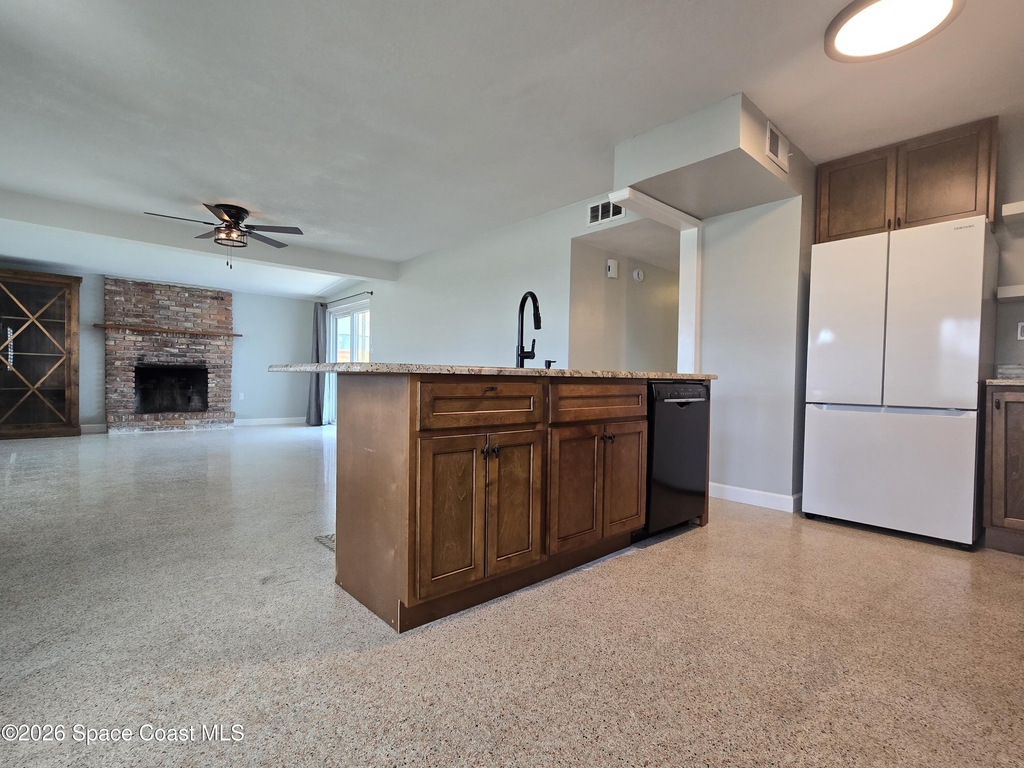 550 Capri Road - Photo 9