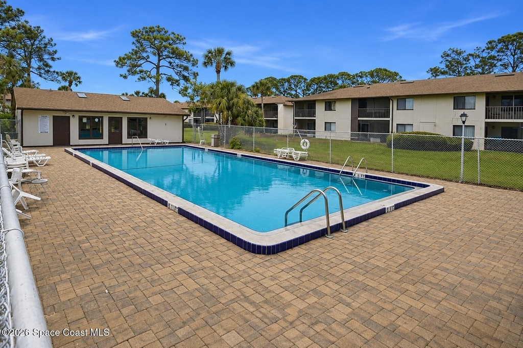 1515 Huntington Lane - Photo 1