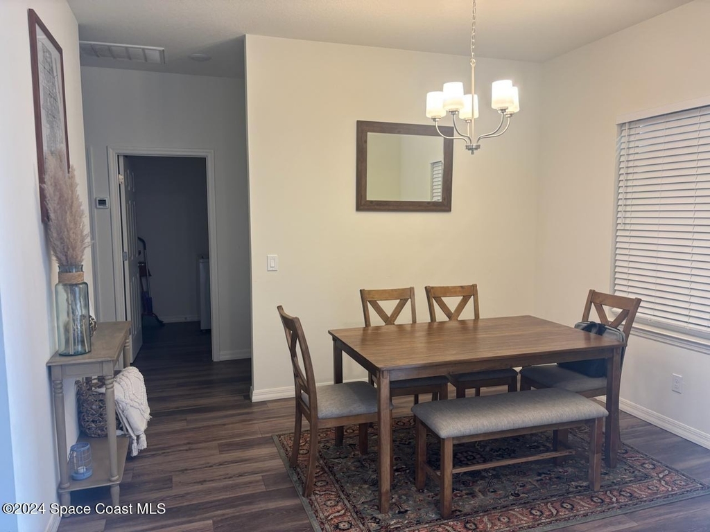 647 Airoso Road Se - Photo 9