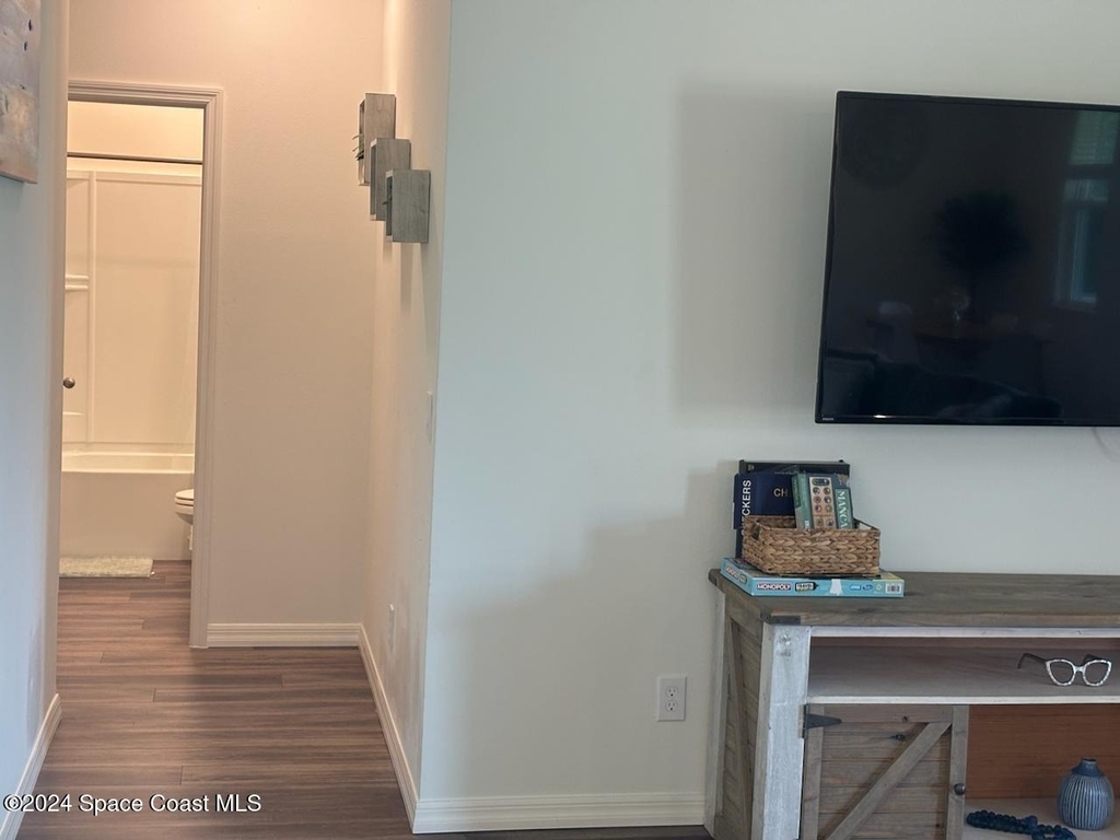 647 Airoso Road Se - Photo 10