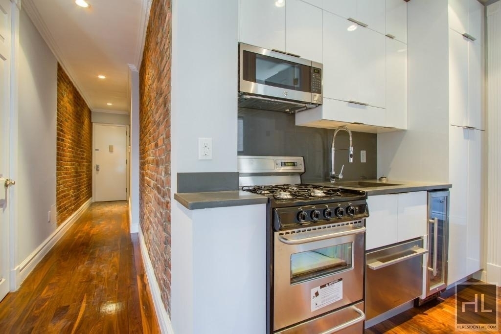 E 6th St. - Photo 1
