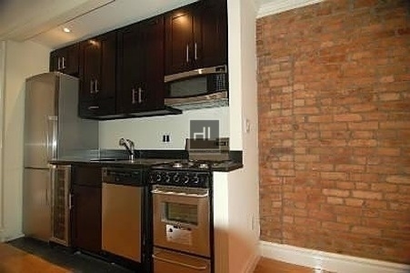 E 7th St. - Photo 1
