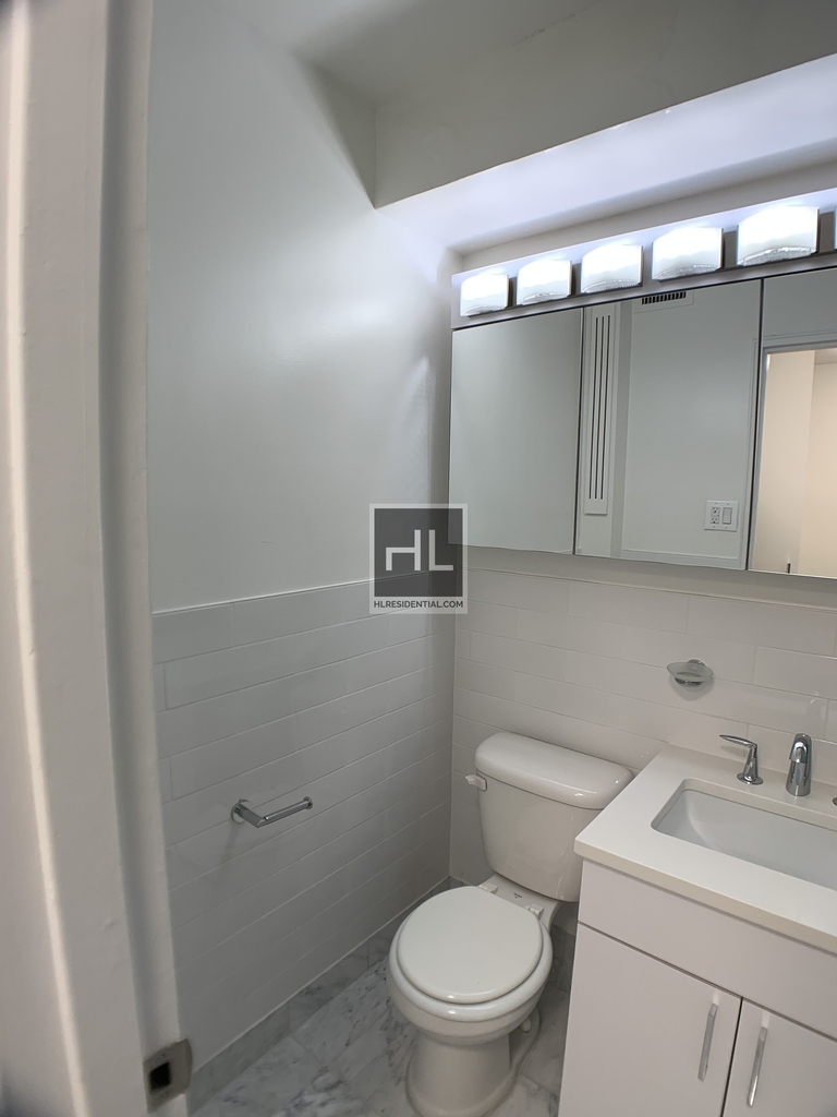 East 35 Street - Photo 5