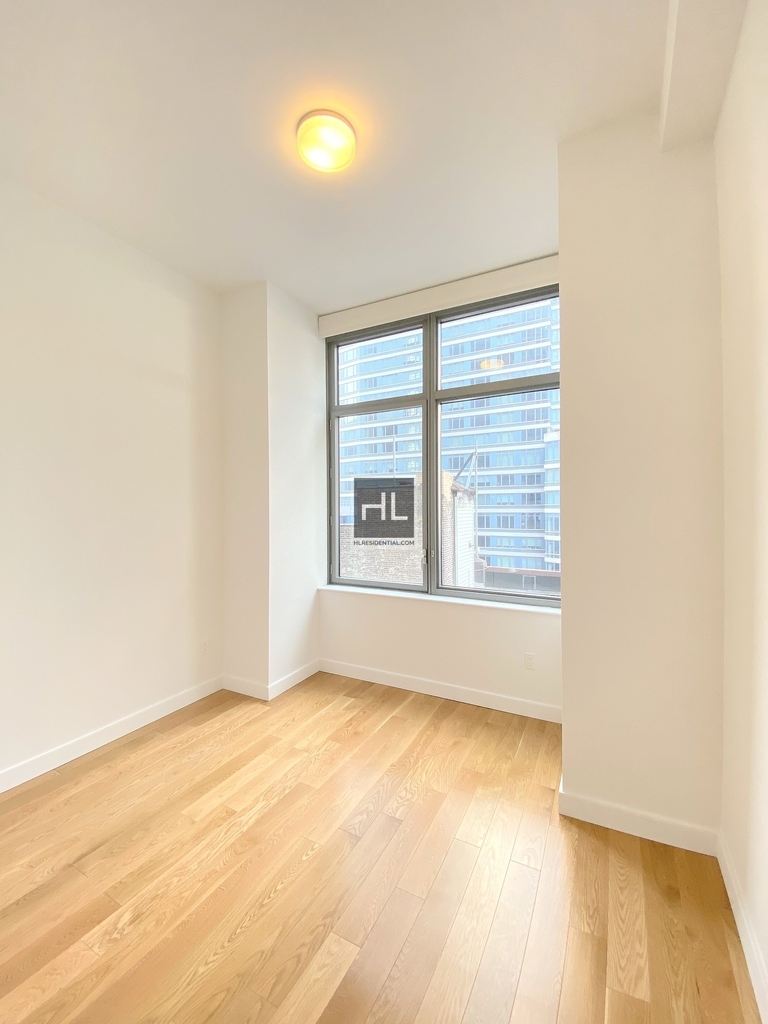 West 57th Street - Photo 3