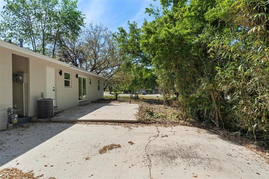 2240 Conway Drive - Photo 27