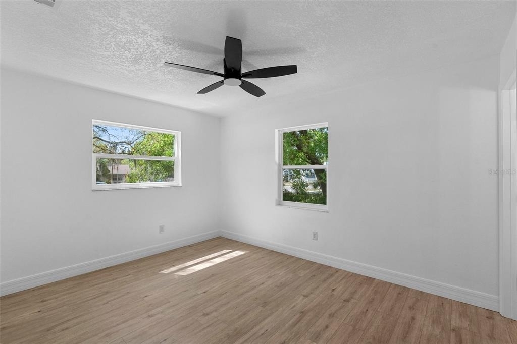2240 Conway Drive - Photo 18