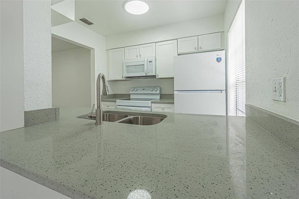 8432 Camden Street - Photo 11