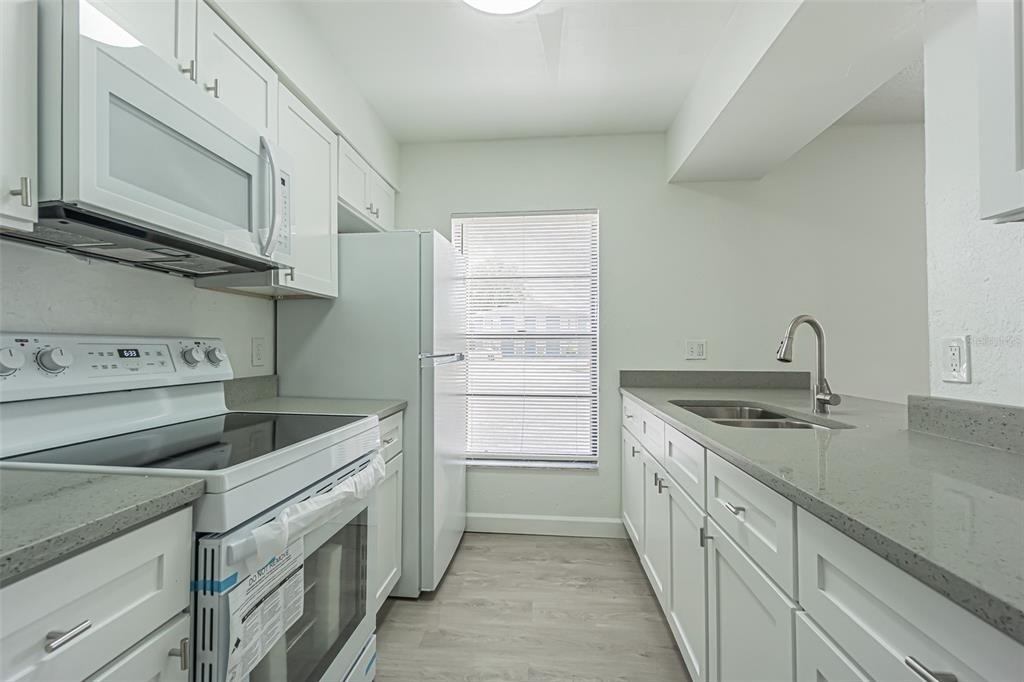 8432 Camden Street - Photo 12
