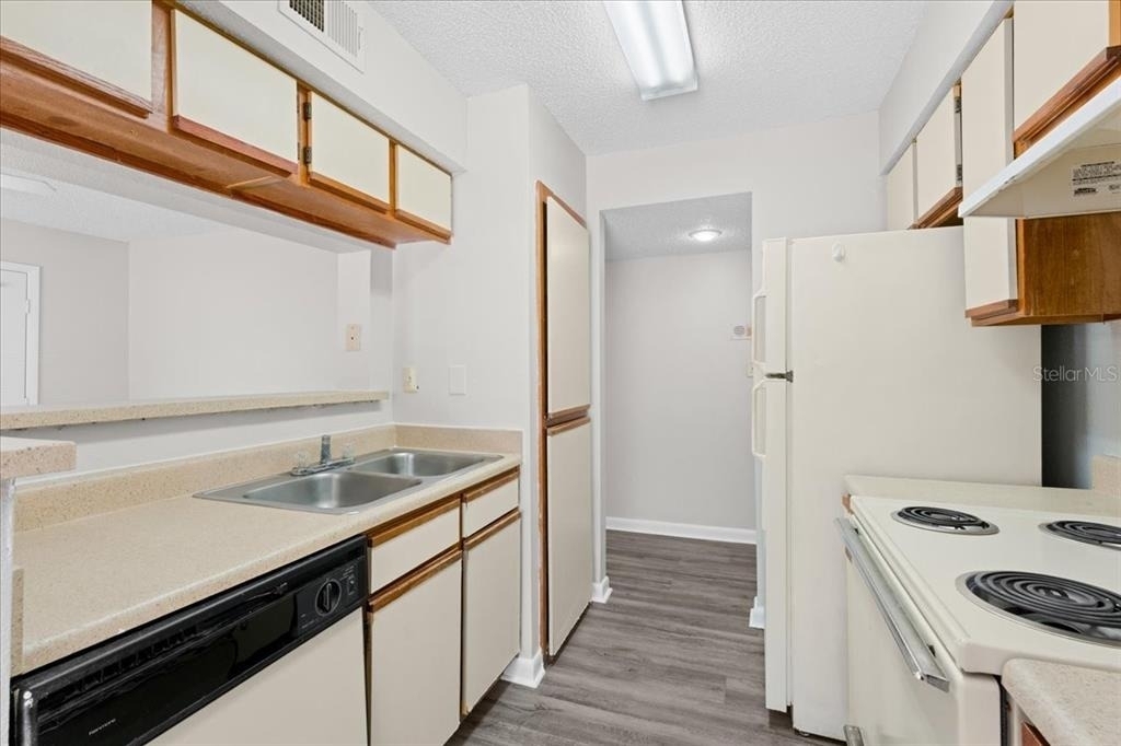 8641 Fancy Finch Drive - Photo 4