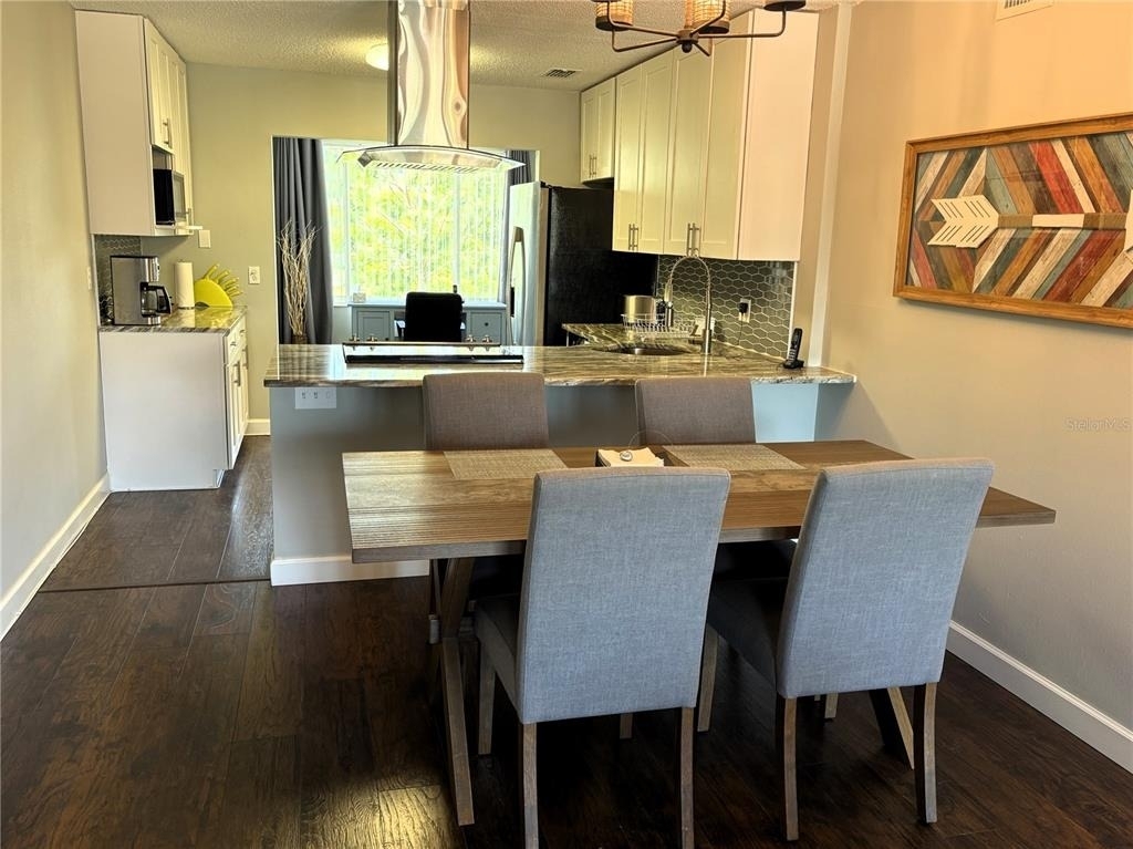 2456 Ecuadorian Way - Photo 7