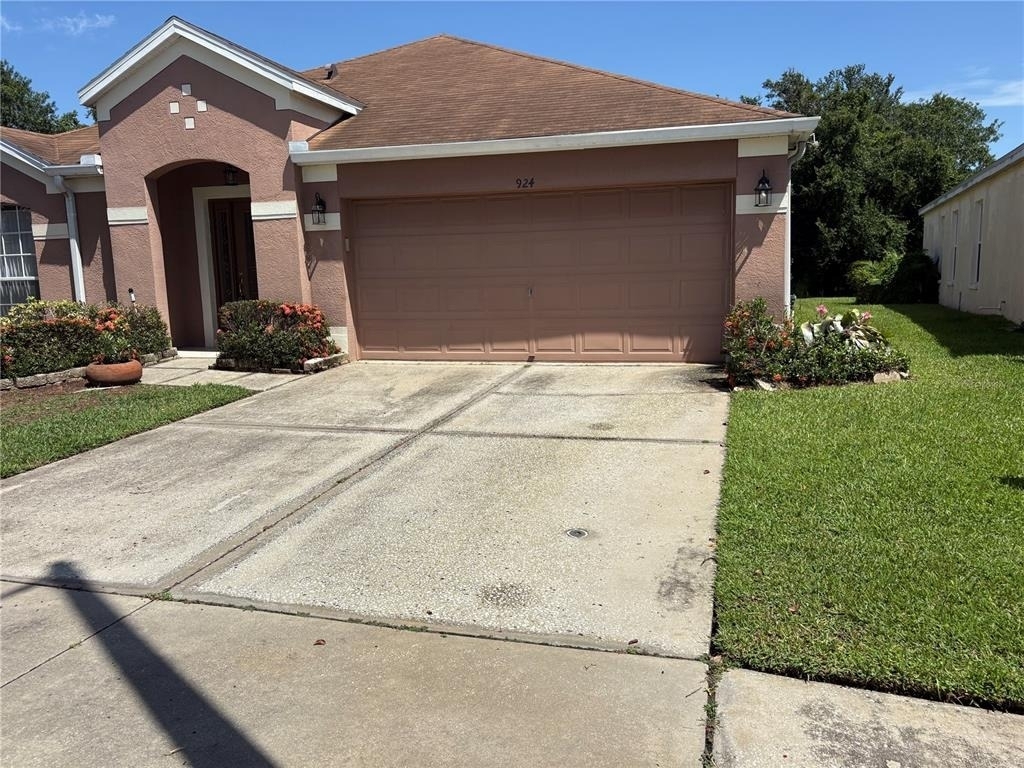 924 Ridge Haven Drive - Photo 1