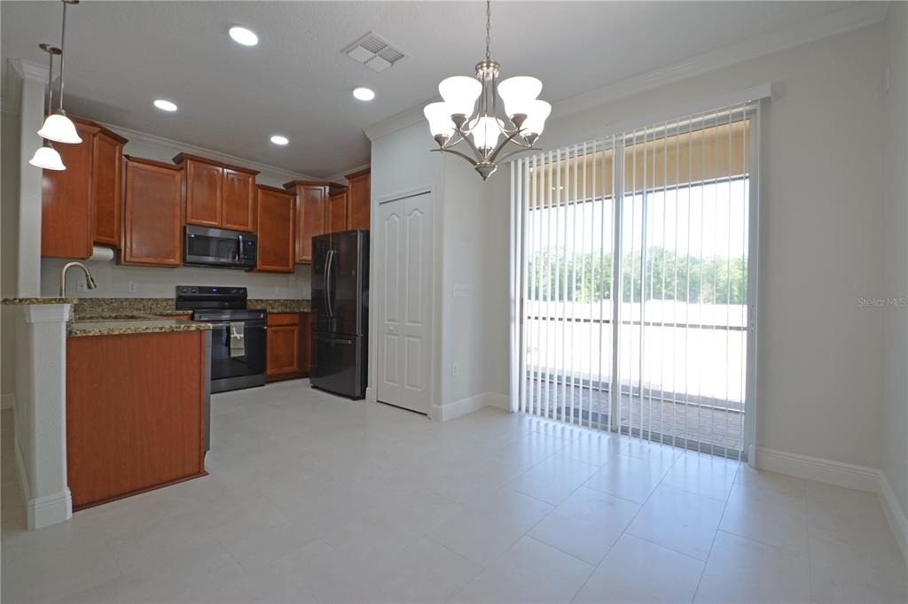 11925 Greengate Drive - Photo 9