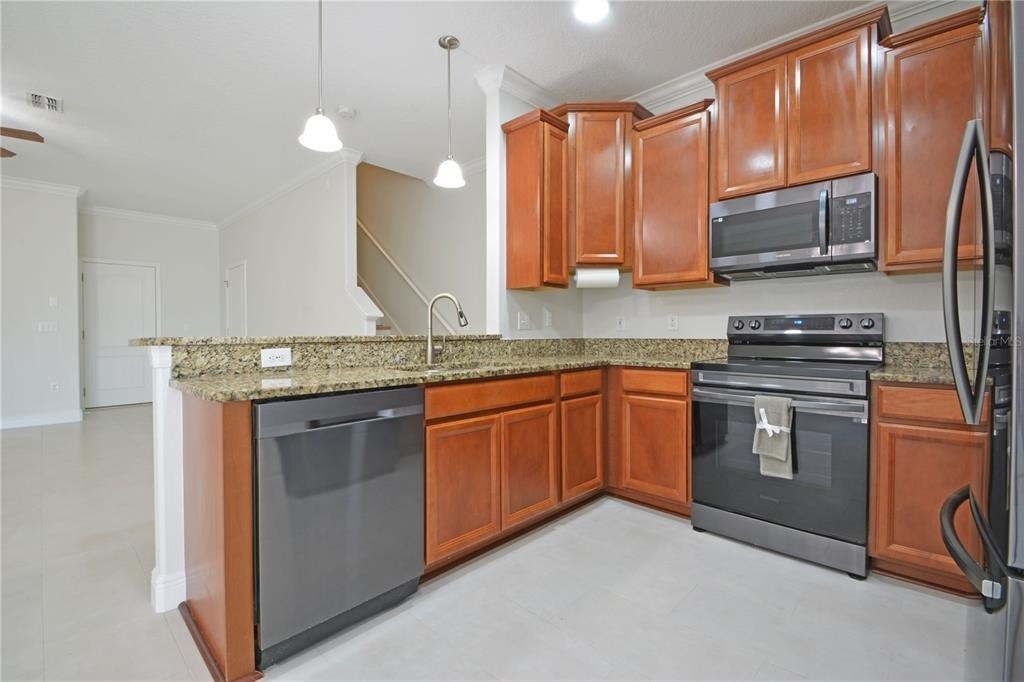 11925 Greengate Drive - Photo 11