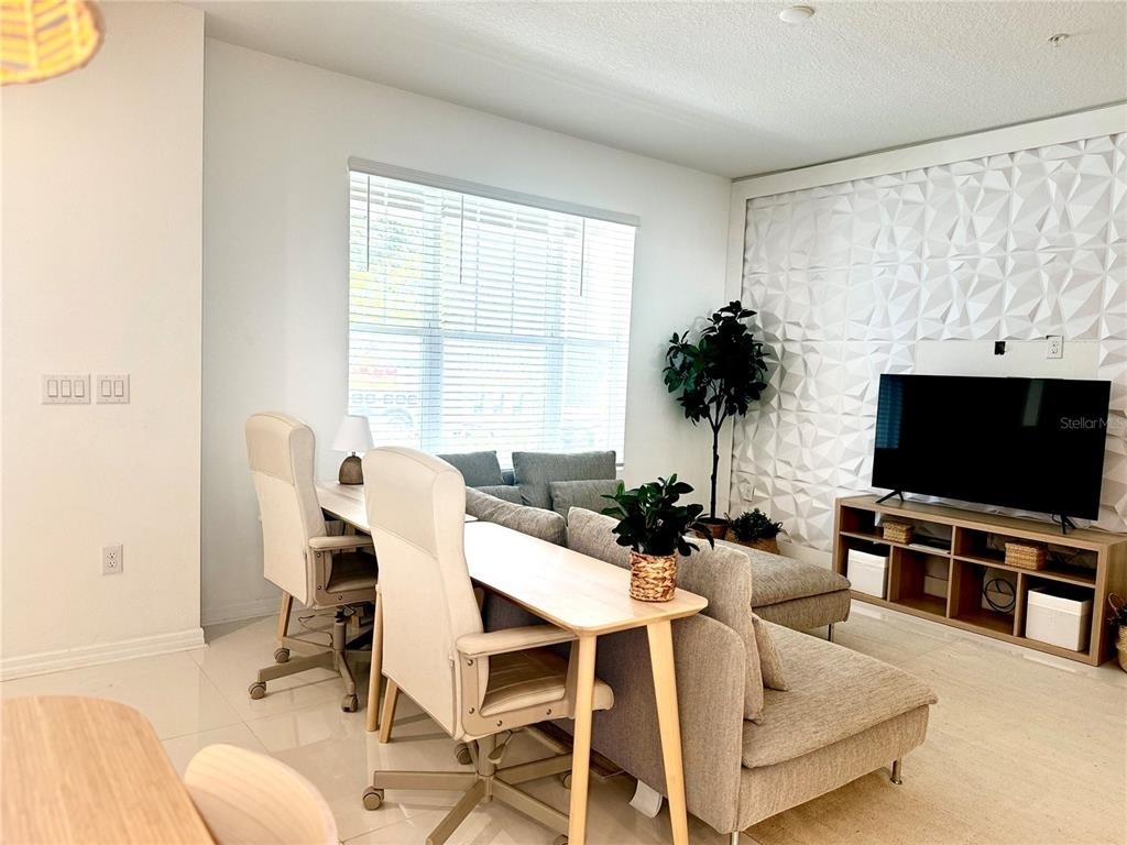 10251 Highline Crest Street - Photo 12