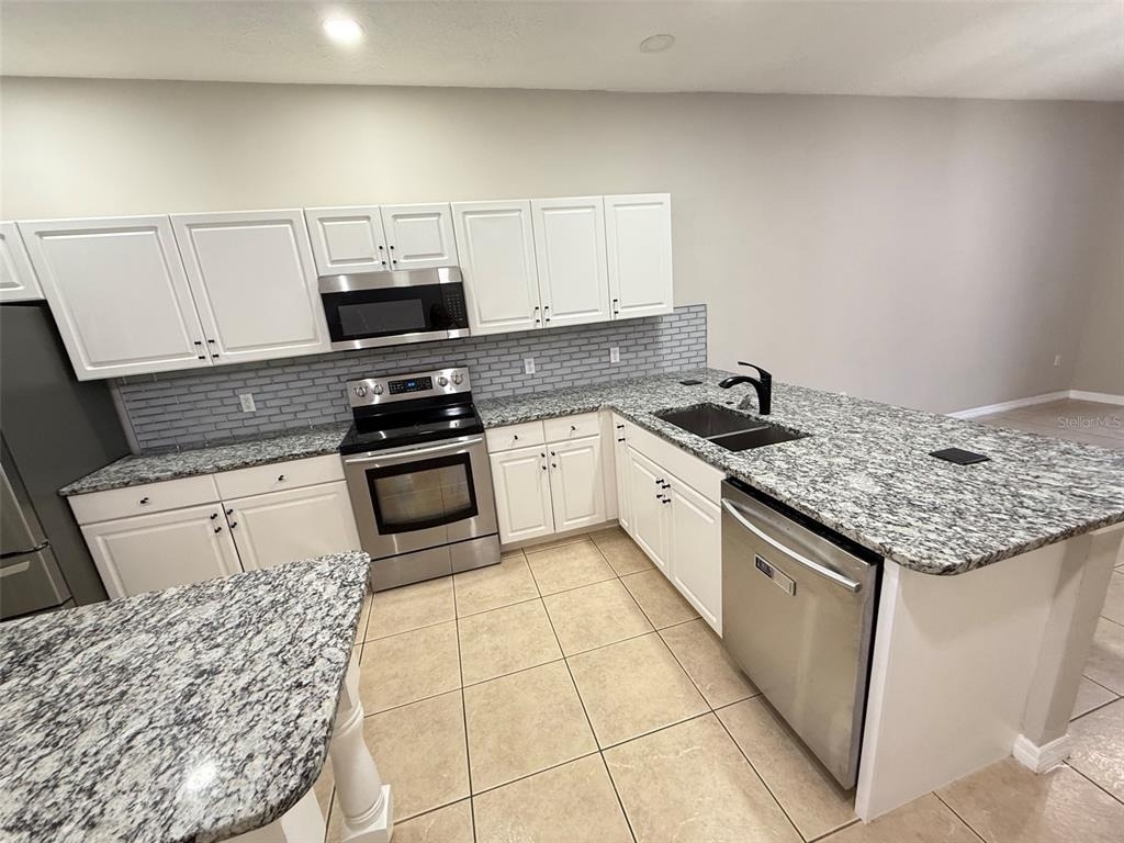 3421 Home Town Lane - Photo 2