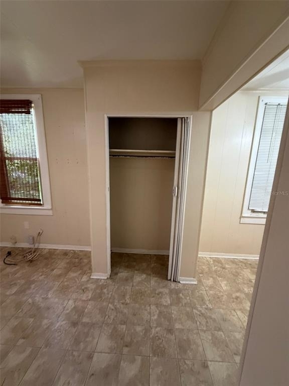 639 E Amelia Street - Photo 9