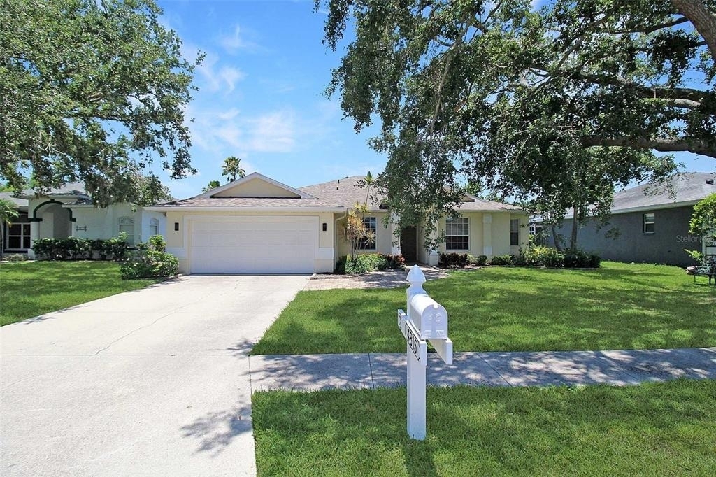 4815 77th Street E - Photo 1