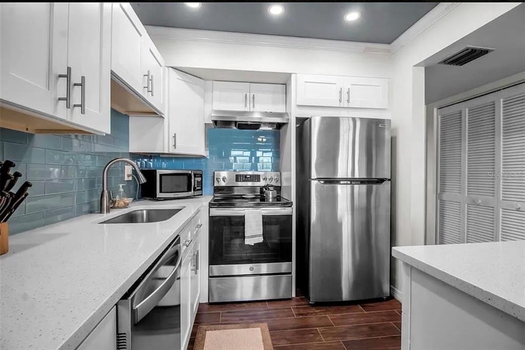 5420 Swift Road - Photo 3