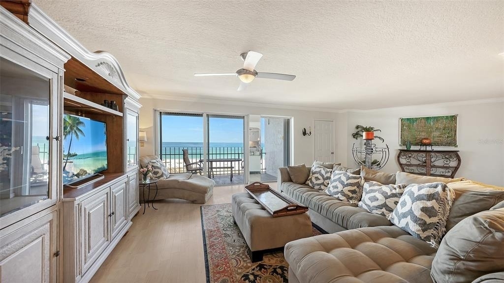 1 Benjamin Franklin Drive - Photo 9