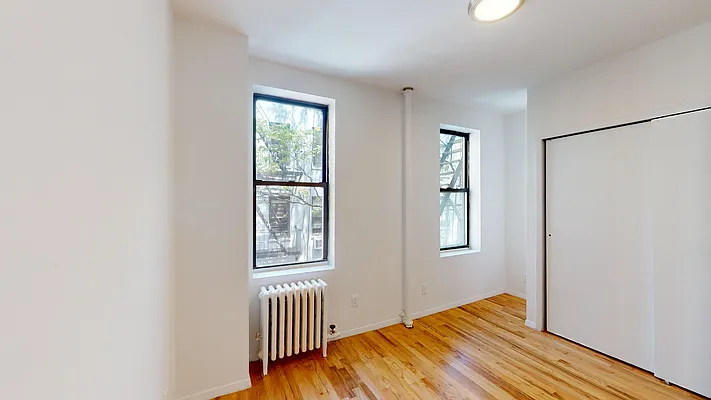 417 East 65th Street - Photo 5